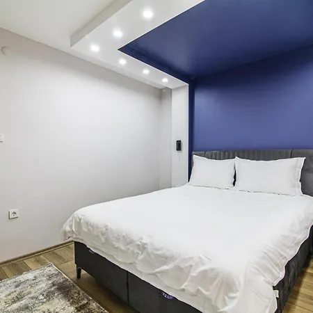 Comfortable Flat With Central Location In Beyoglu *